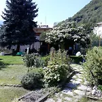 In Relax, Trenino Rosso A 15 Minuti A Piedi, 4 Minuti In Auto Tirano