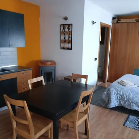 In Relax, Trenino Rosso A 15 Minuti A Piedi, 4 Minuti In Auto Appartement *