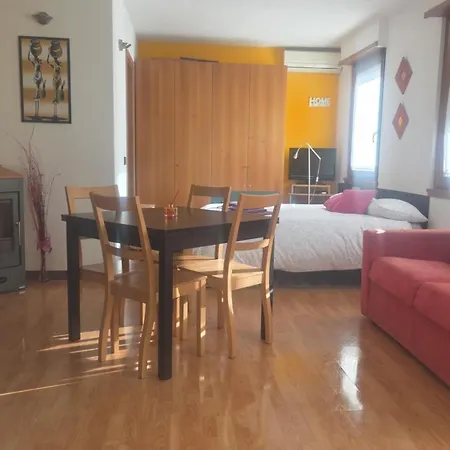 In Relax, Trenino Rosso A 15 Minuti A Piedi, 4 Minuti In Auto Appartement *